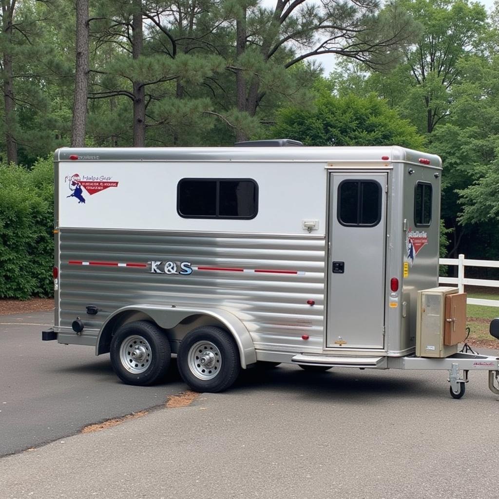 Used Trails West Horse Trailer in Excellent Condition 